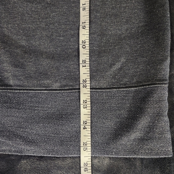 Adidas Chicago Blackhawks Gray Sweatshirt Womens Small - Picture 9 of 9